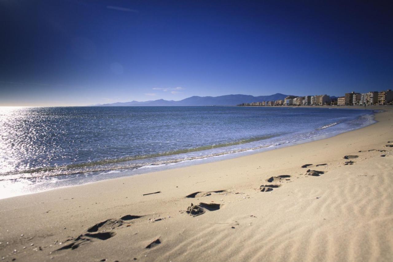 BEN AQUI Super appartement à 100m de la mer Canet-en-Roussillon Esterno foto